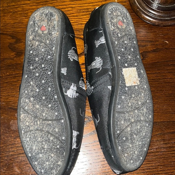 BOBS Black Slippers Comfortable Slip-On Design - Picture 7 of 8